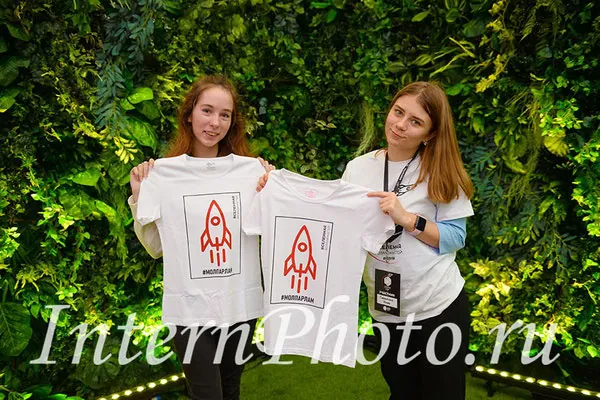 Выездная фотостудия с печатью на футболках — работы